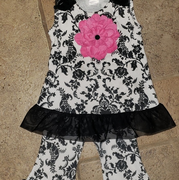 2T and 3T Giggle Moon - Picture 2 of 4